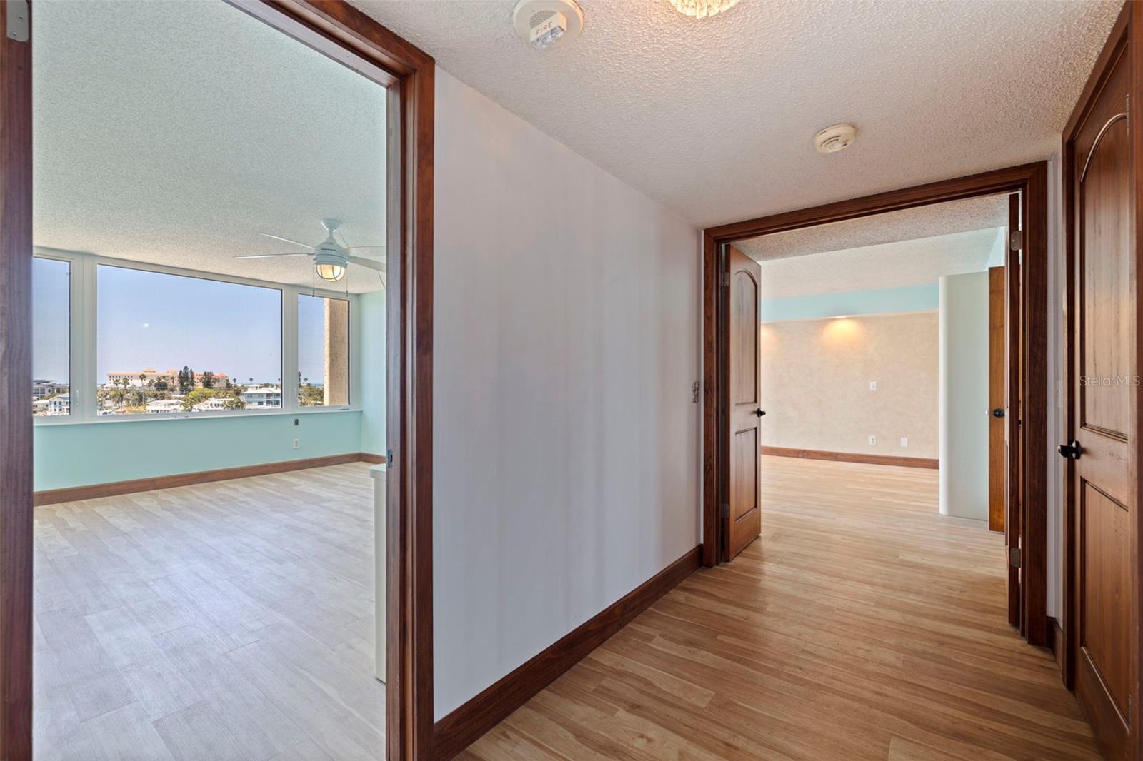736 ISLAND WAY #504, CLEARWATER BEACH, FL — photo 21