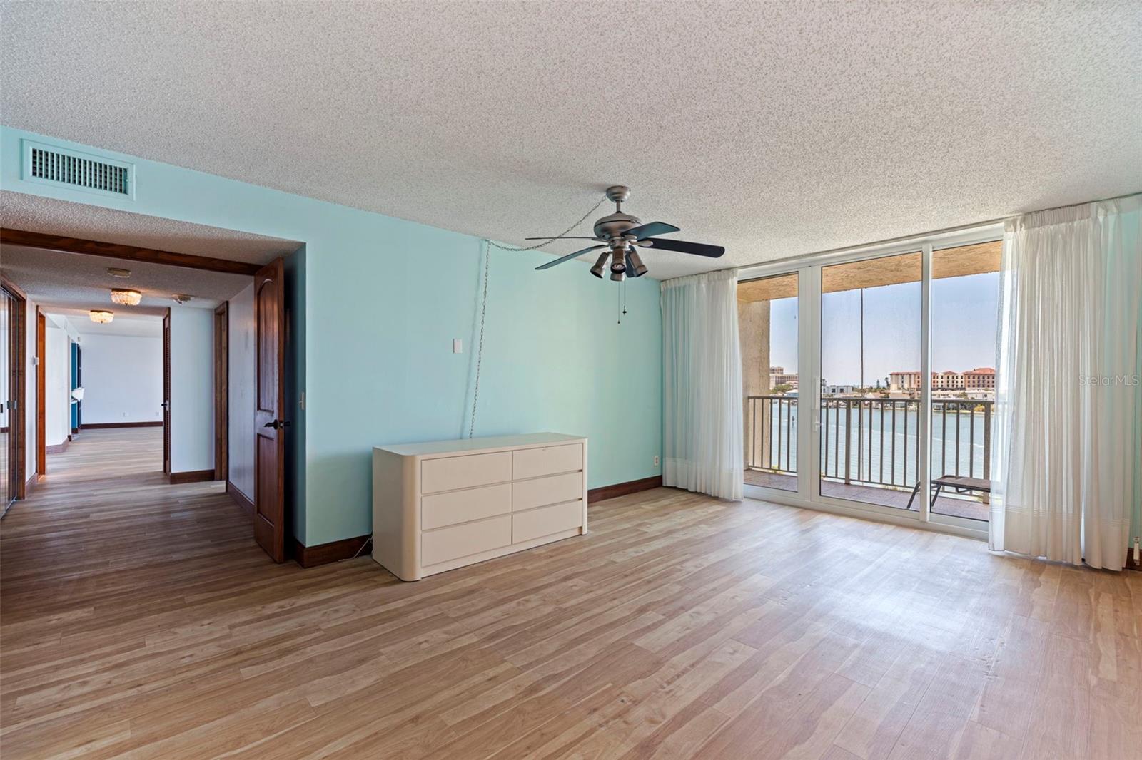 736 ISLAND WAY #504, CLEARWATER BEACH, FL — photo 24