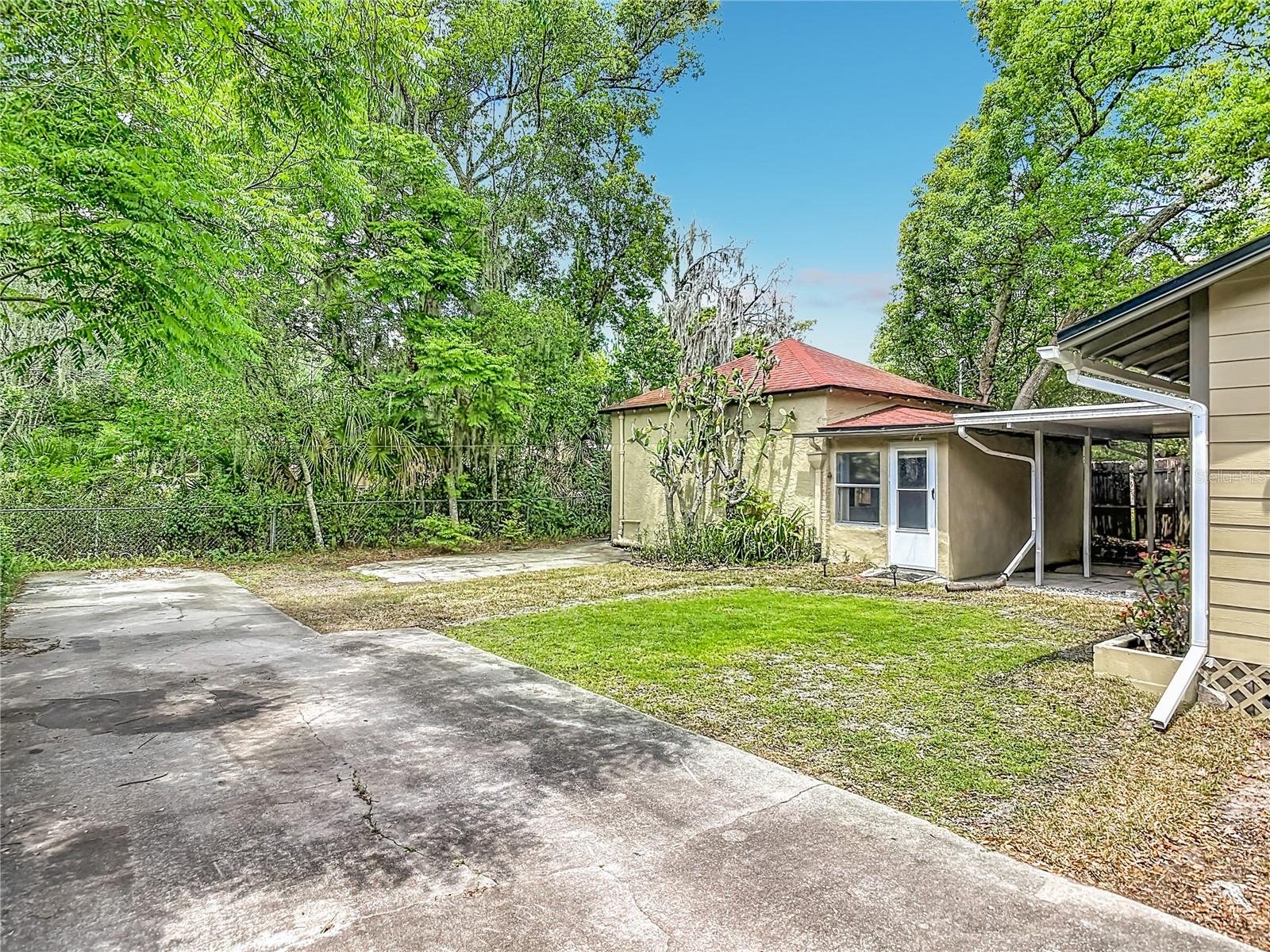 224 S SALISBURY AVE, DELAND, FL — photo 32