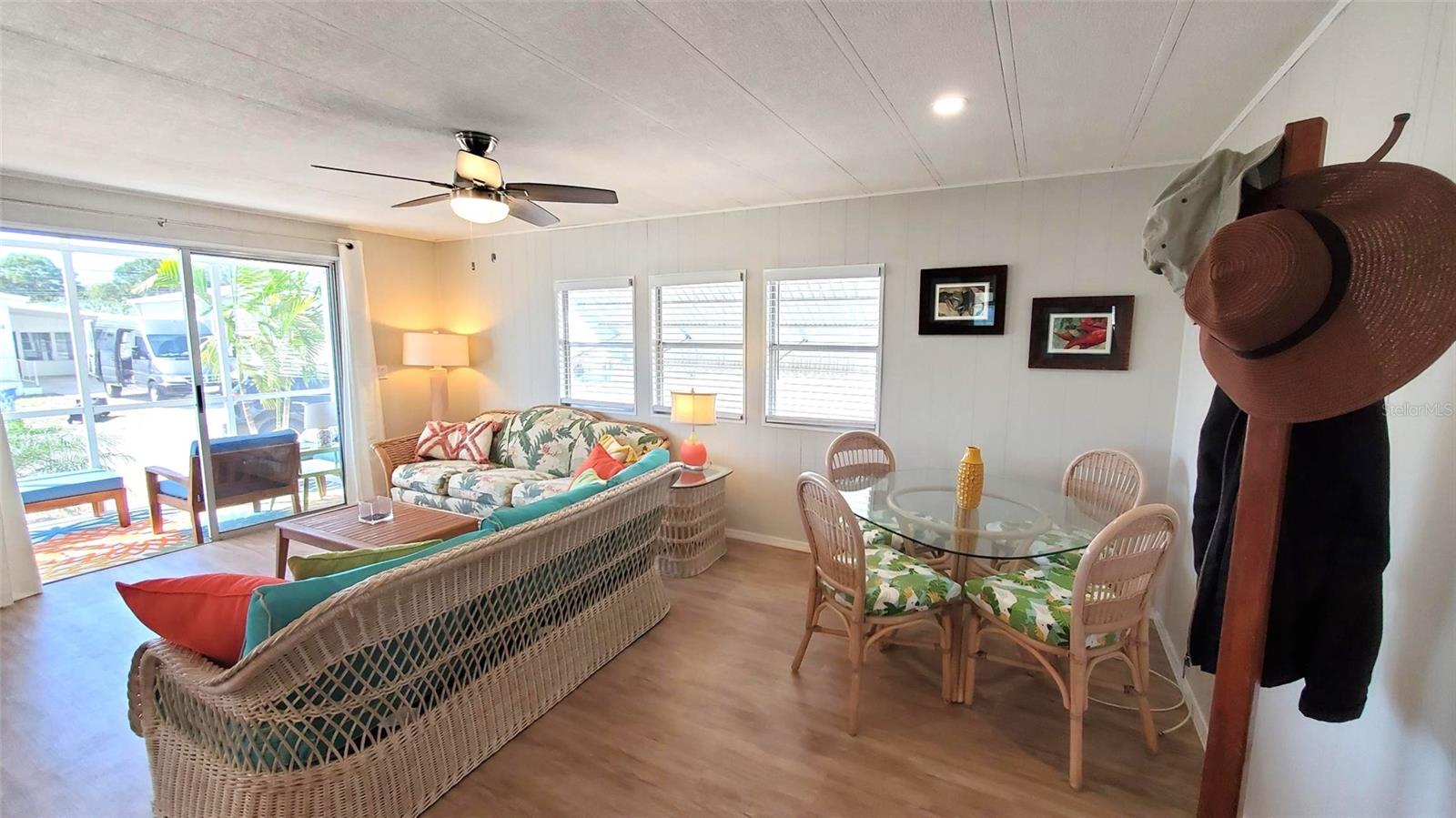 712 CAREFREE, VENICE, FL — photo 24