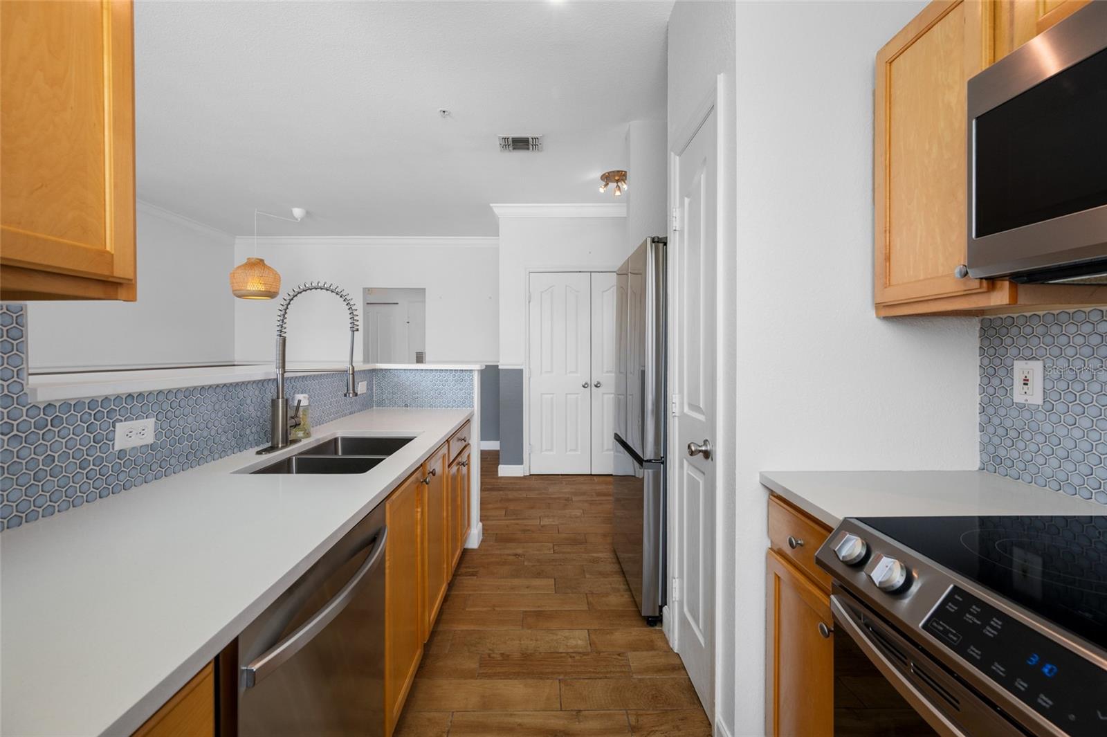 5000 CULBREATH KEY WAY #1-201, TAMPA, FL — photo 19