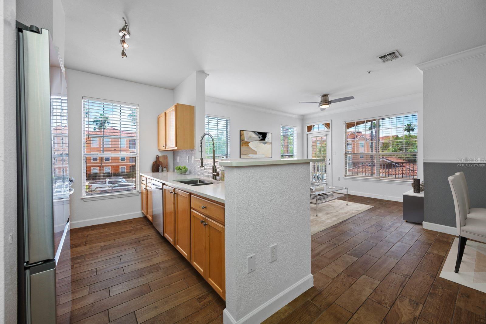 5000 CULBREATH KEY WAY #1-201, TAMPA, FL — photo 10