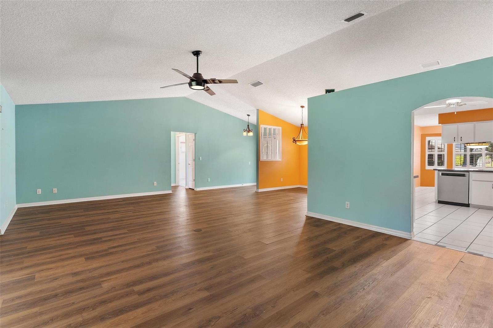 21905 KING ALFRED ST, LEESBURG, FL — photo 16