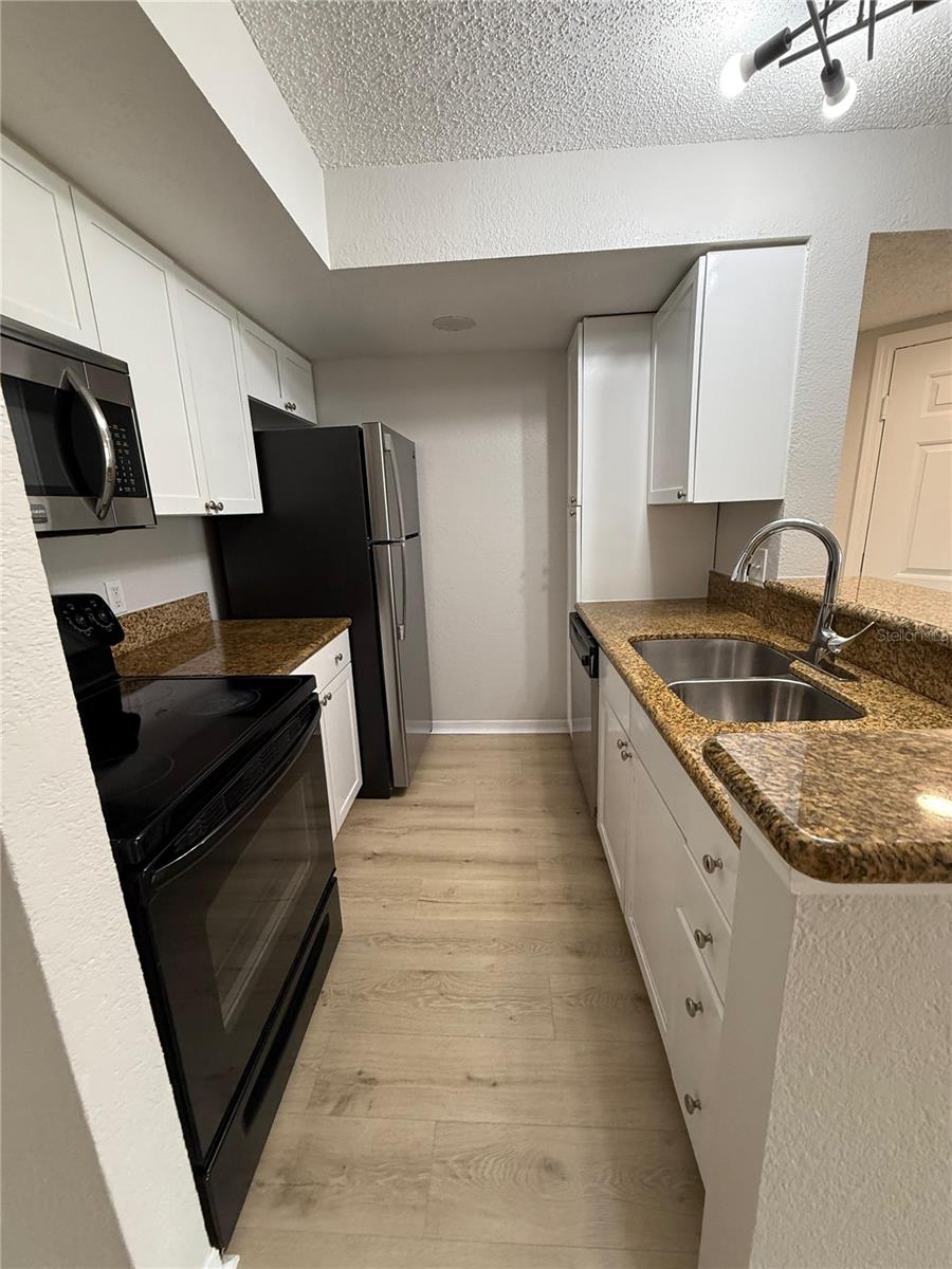 5160 CONROY RD #21, ORLANDO, FL — photo 13