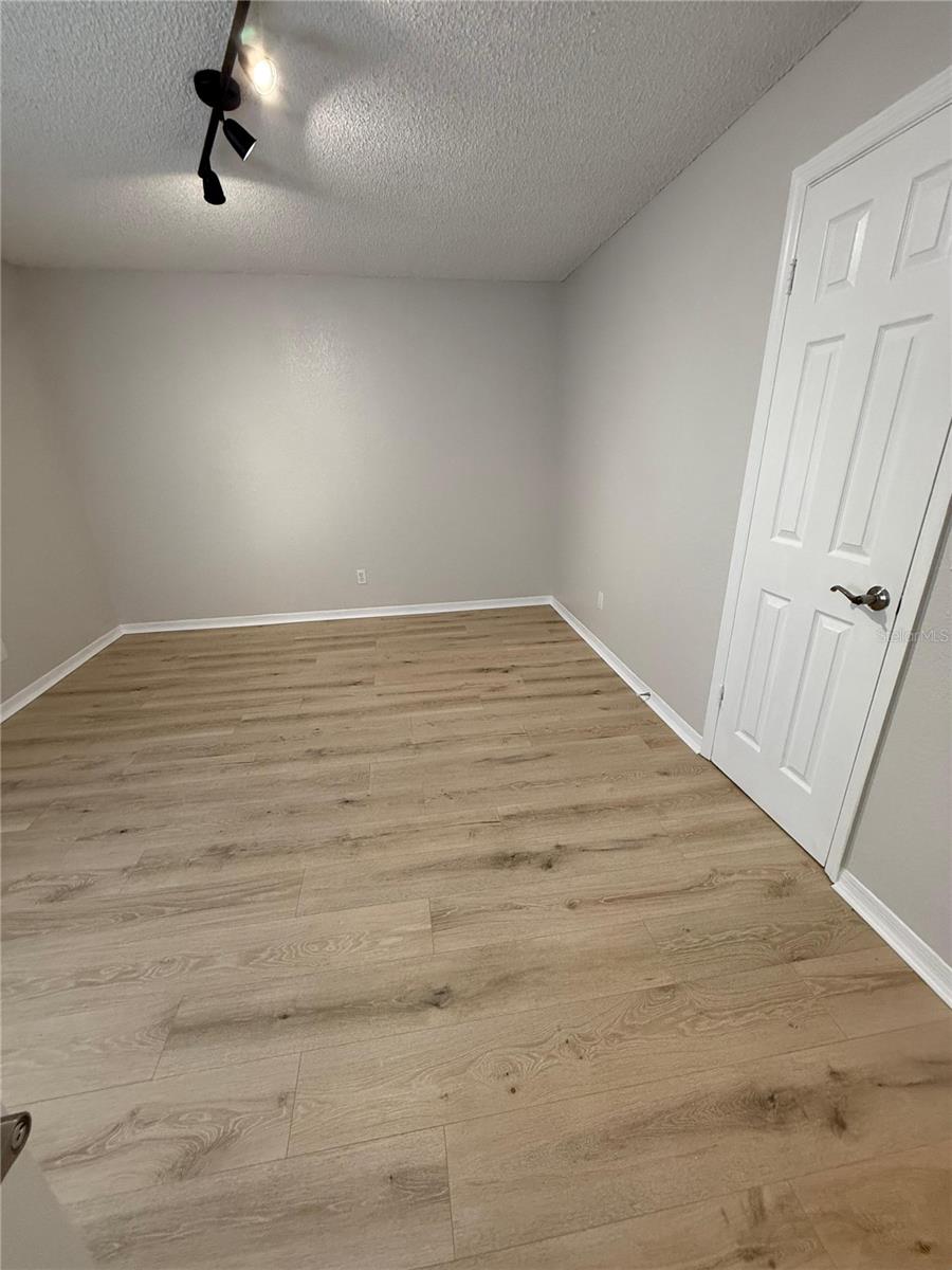 5160 CONROY RD #21, ORLANDO, FL — photo 31