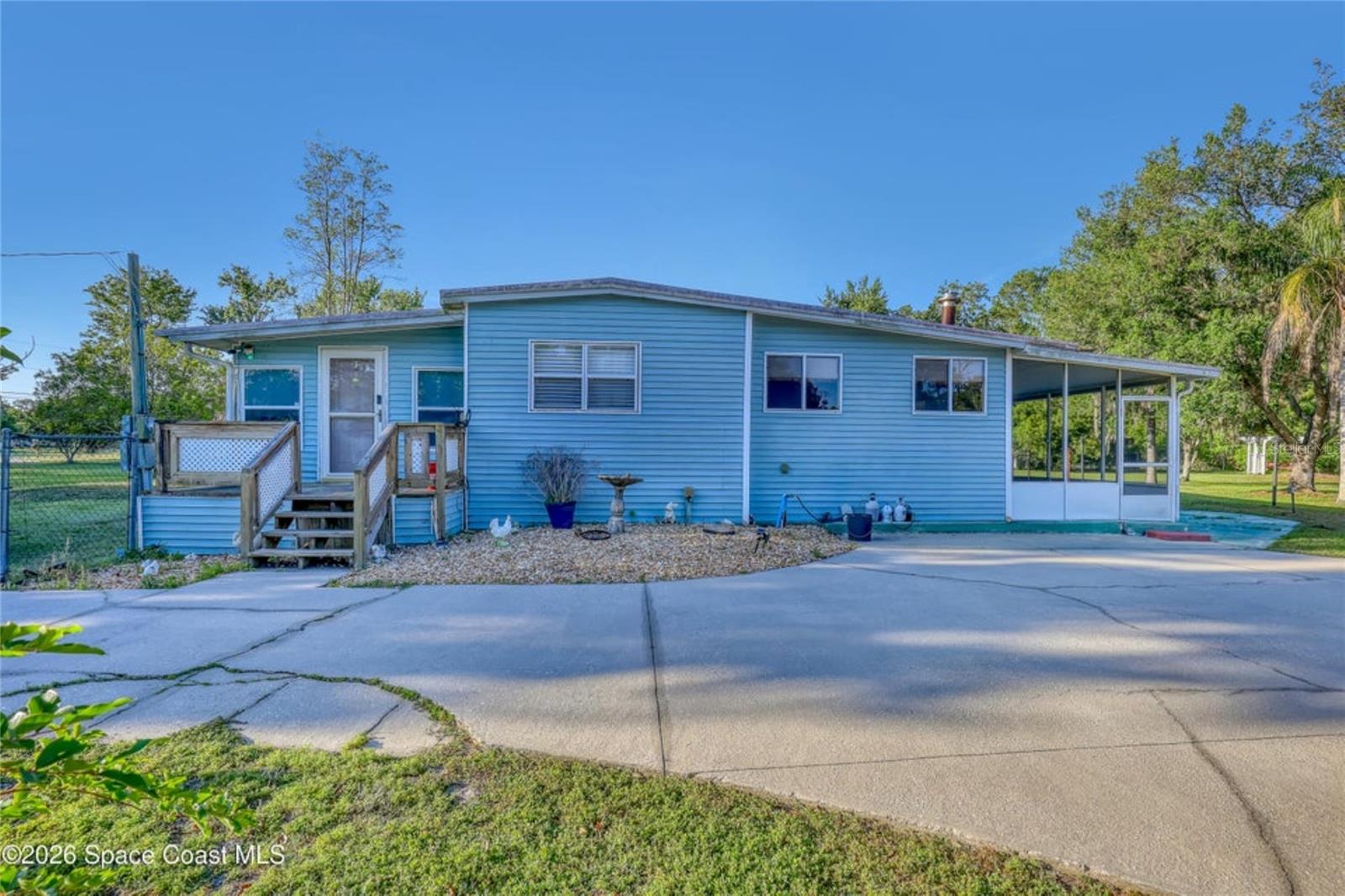 2540 TUSCANY DR, MIMS, FL