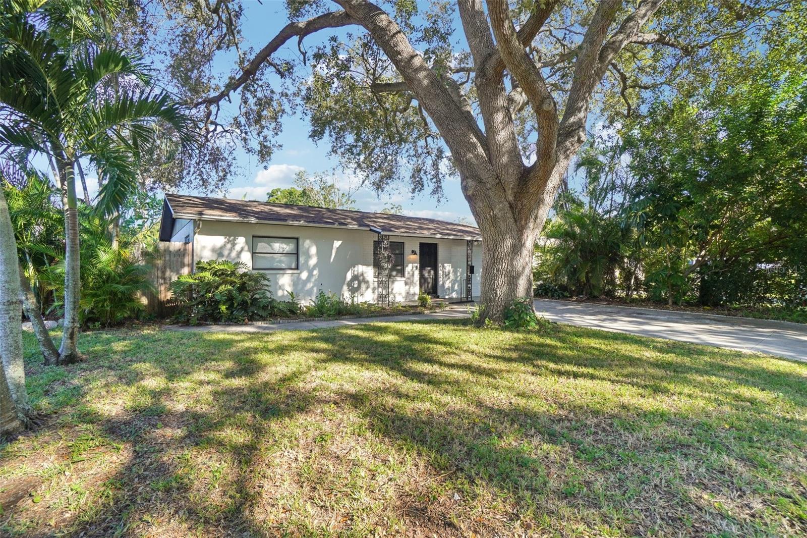 162 SE LINCOLN CIR N, ST PETERSBURG, FL — photo 5