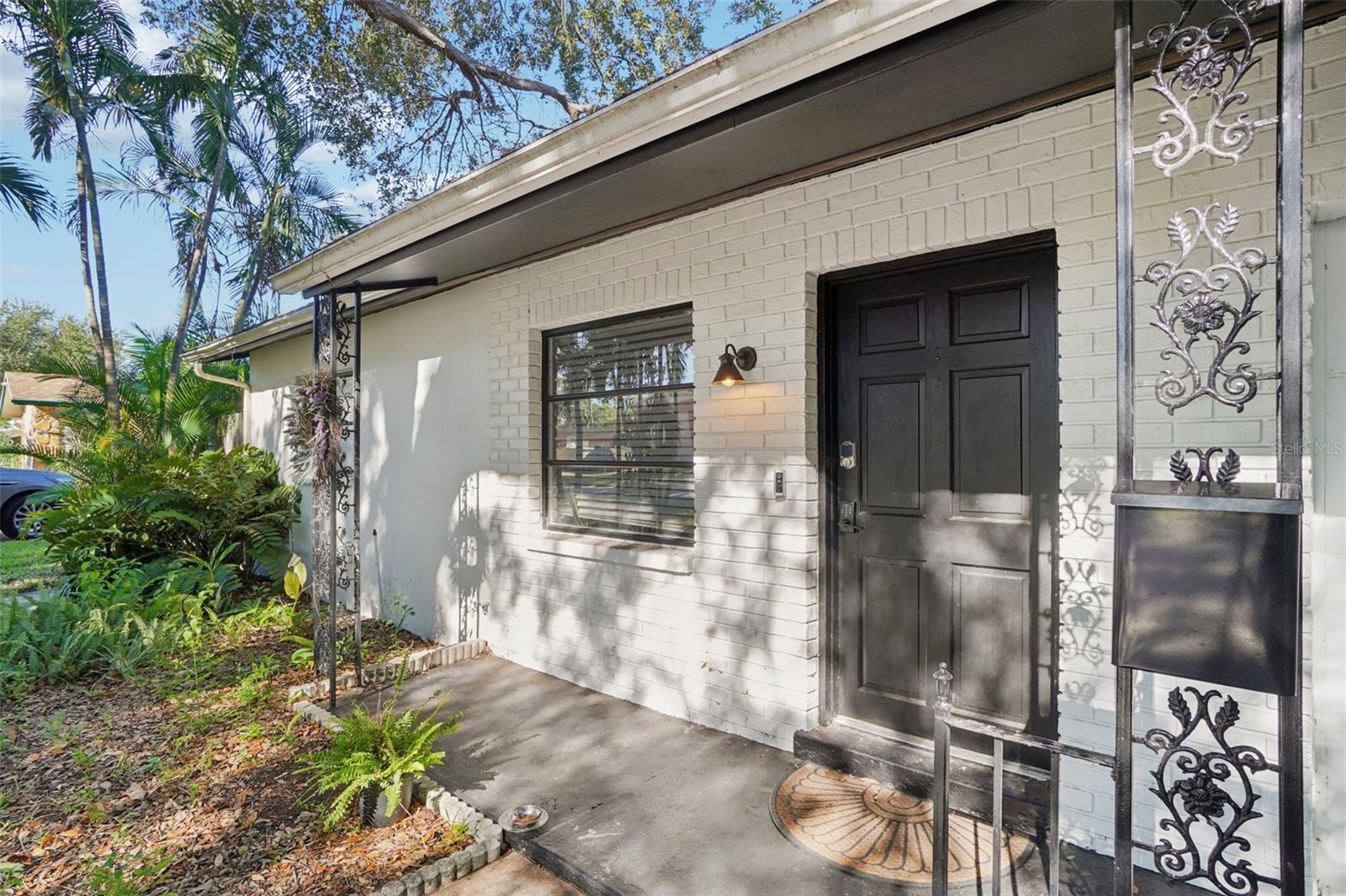 162 SE LINCOLN CIR N, ST PETERSBURG, FL — photo 7