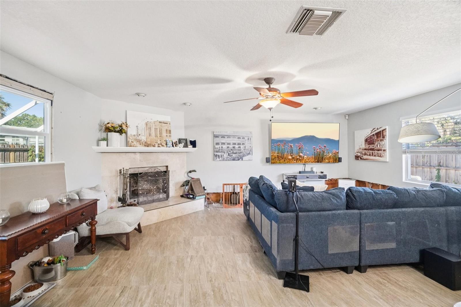 162 SE LINCOLN CIR N, ST PETERSBURG, FL — photo 10