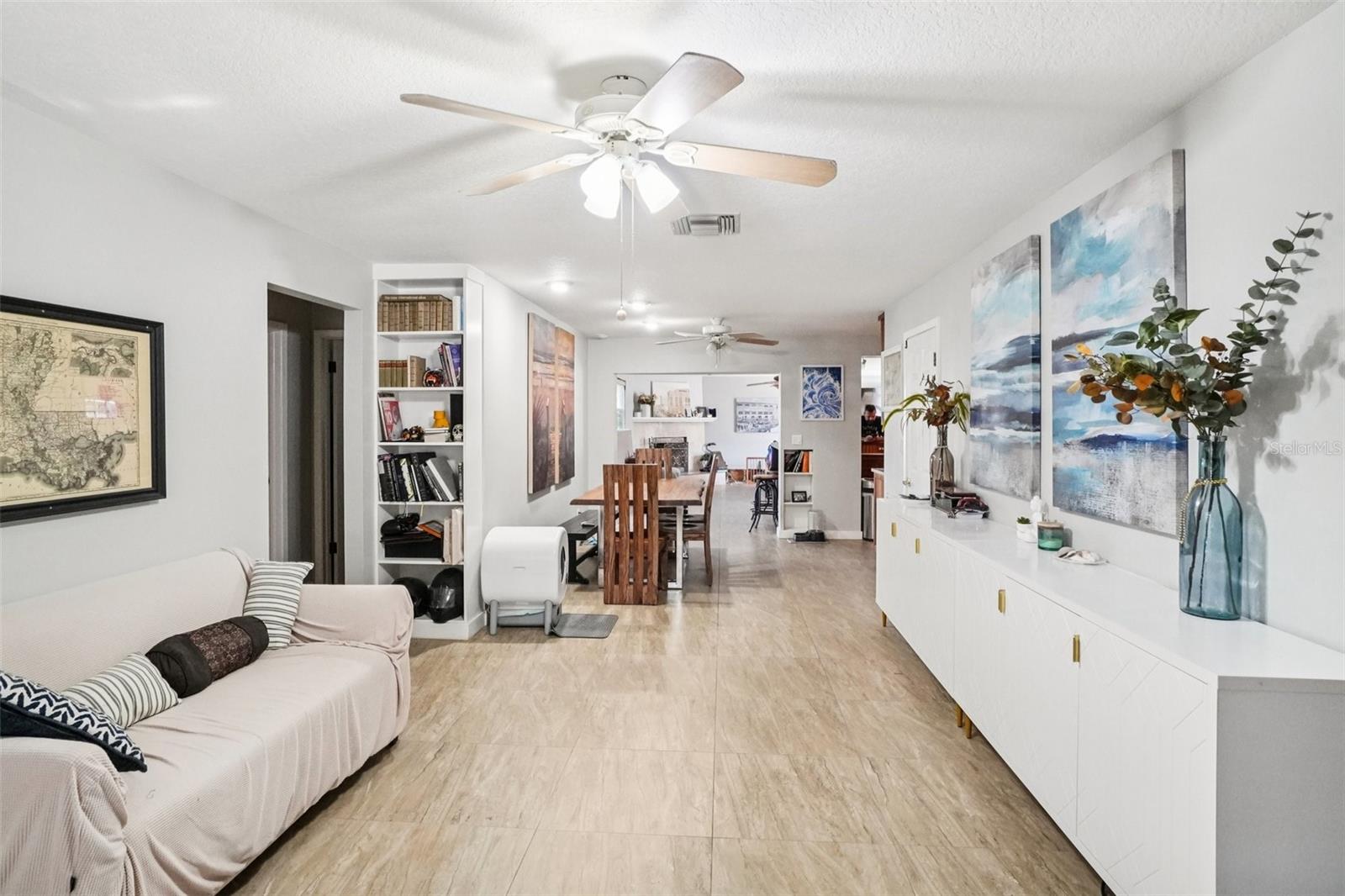 162 SE LINCOLN CIR N, ST PETERSBURG, FL — photo 34