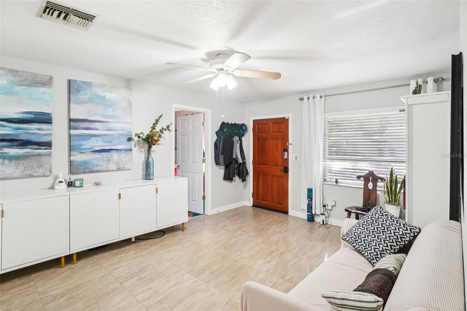162 SE LINCOLN CIR N, ST PETERSBURG, FL — photo 35