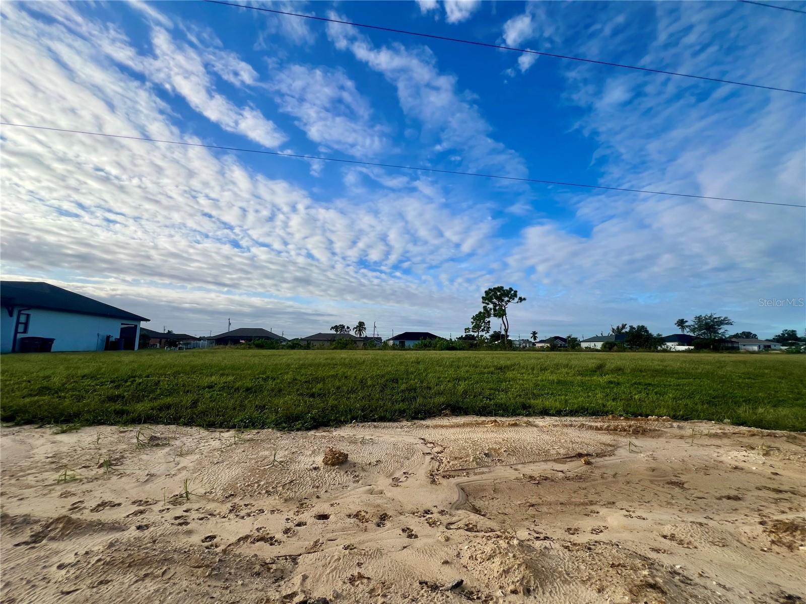 934 NE 12TH ST, CAPE CORAL, FL — photo 3