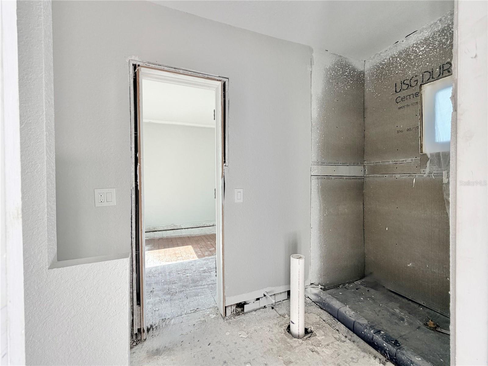 664 MANDALAY AVE, CLEARWATER BEACH, FL — photo 23