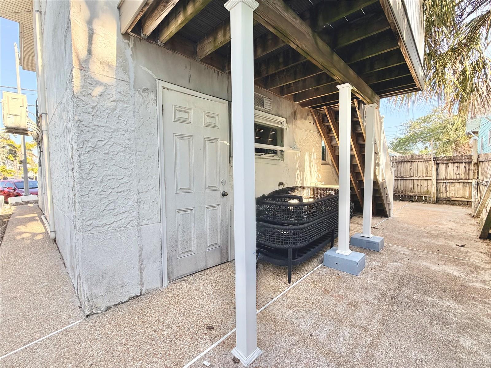 664 MANDALAY AVE, CLEARWATER BEACH, FL — photo 44
