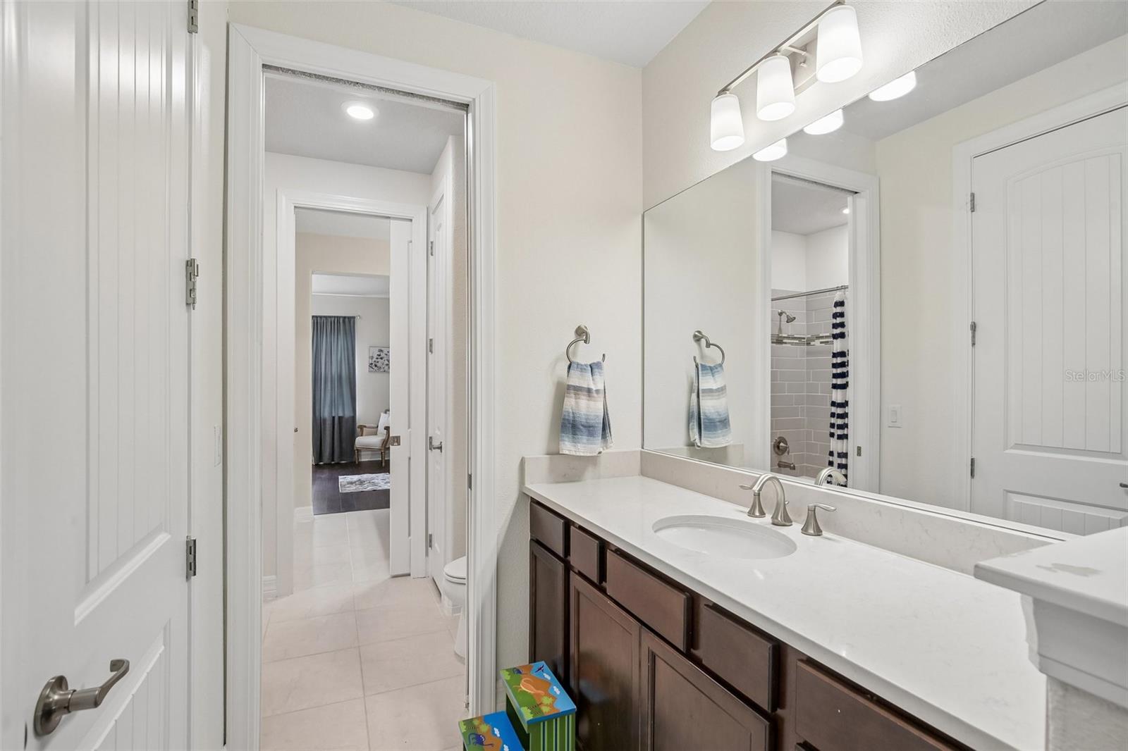 11054 SUNDRIFT DR, TAMPA, FL — photo 32