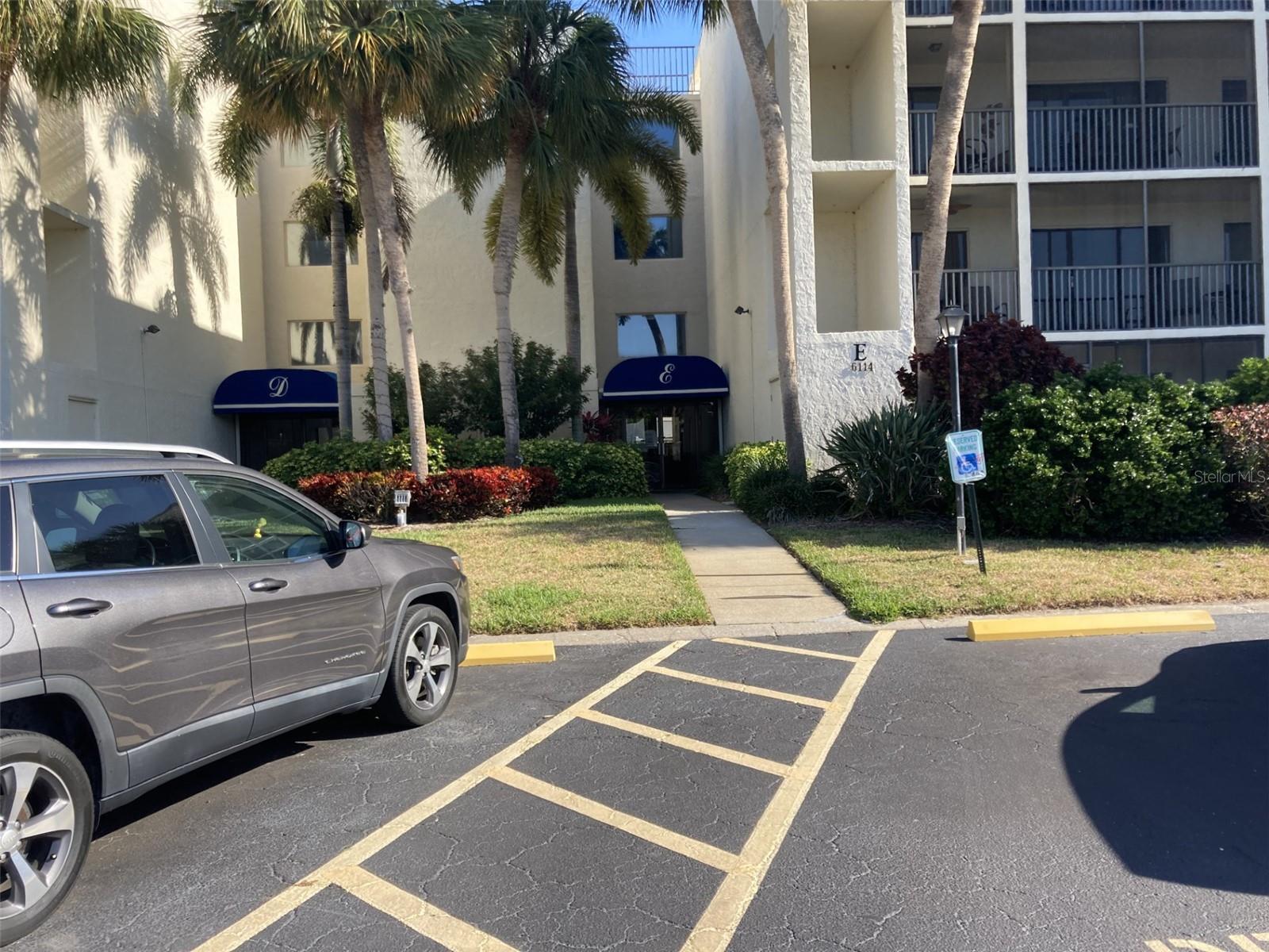 6114 43RD ST W #103E, BRADENTON, FL