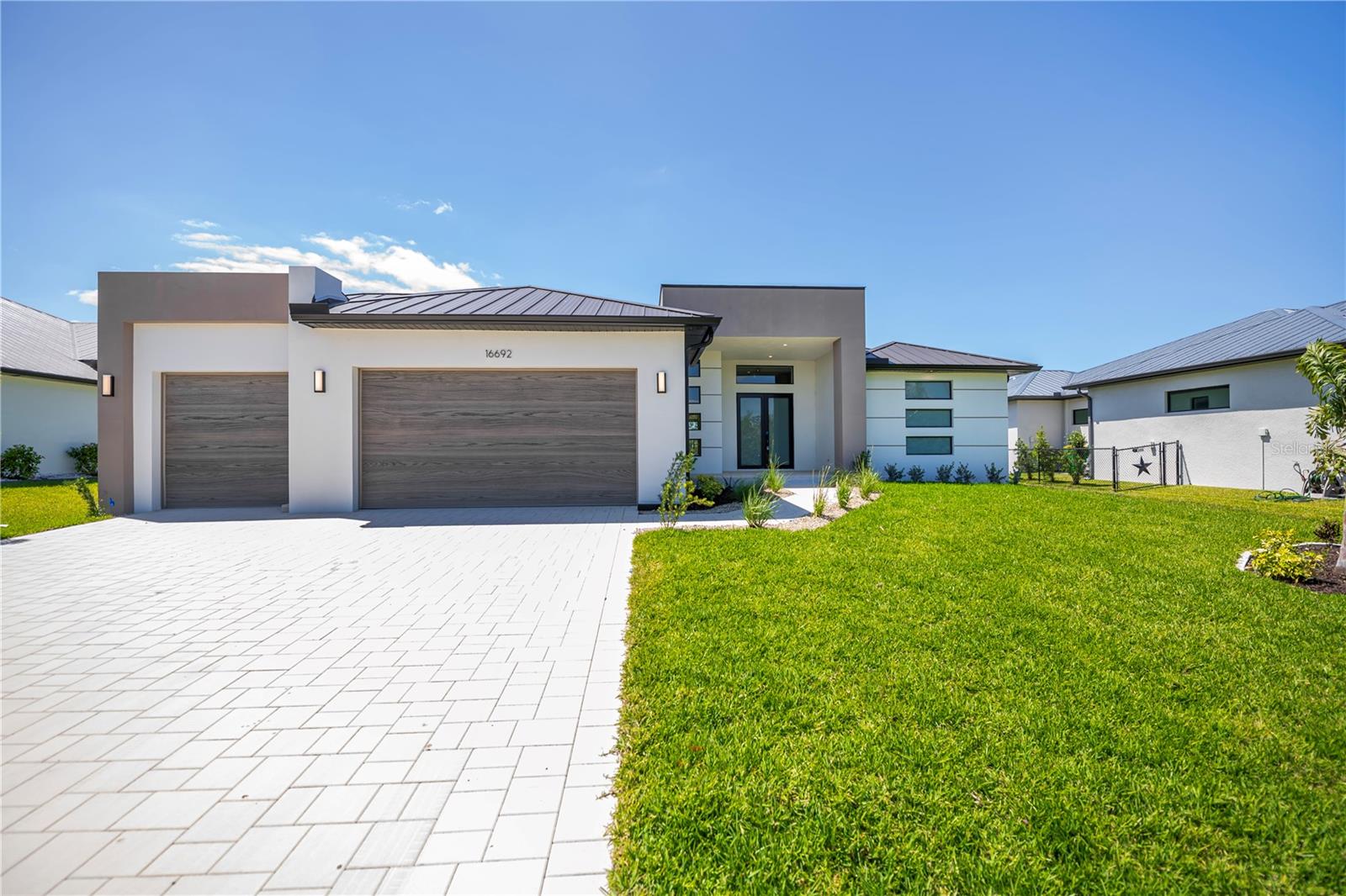 16692 LIGGETT CIR, PORT CHARLOTTE, FL