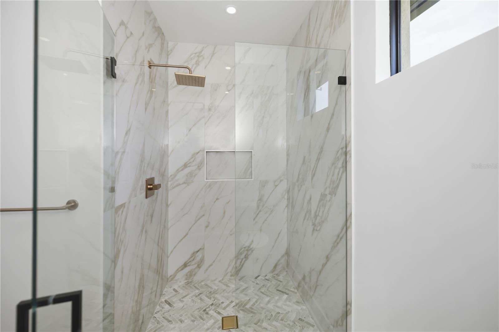 16692 LIGGETT CIR, PORT CHARLOTTE, FL — photo 32