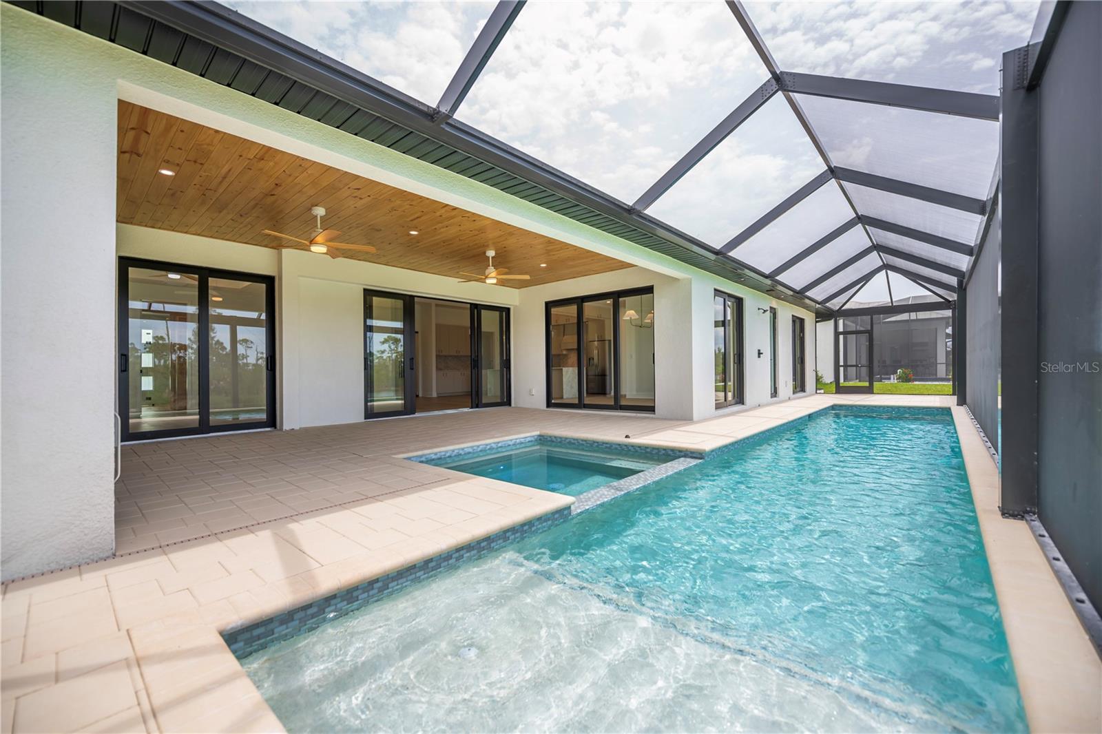 16692 LIGGETT CIR, PORT CHARLOTTE, FL — photo 47