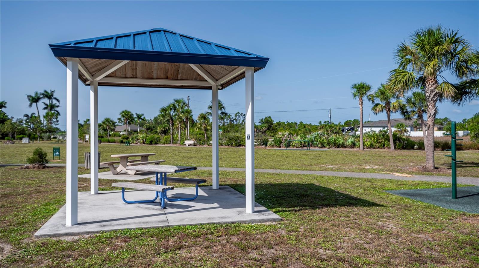 16692 LIGGETT CIR, PORT CHARLOTTE, FL — photo 58
