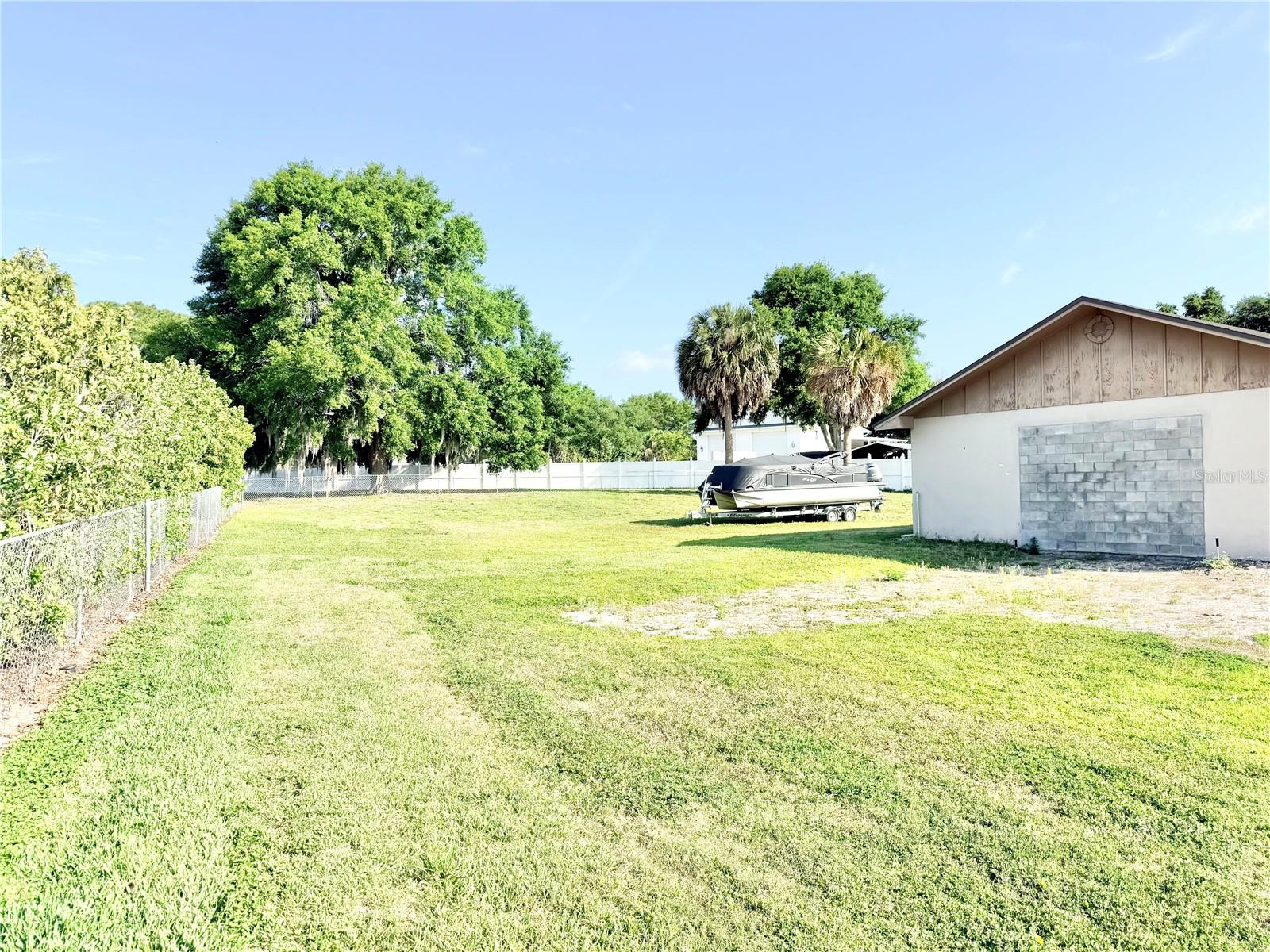 3155 LAKESHORE DR, MOUNT DORA, FL — photo 51
