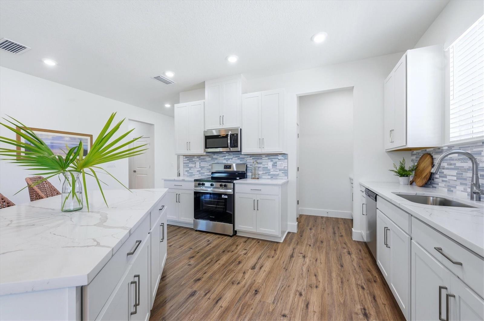 12387 MINOT AVE, PORT CHARLOTTE, FL — photo 7