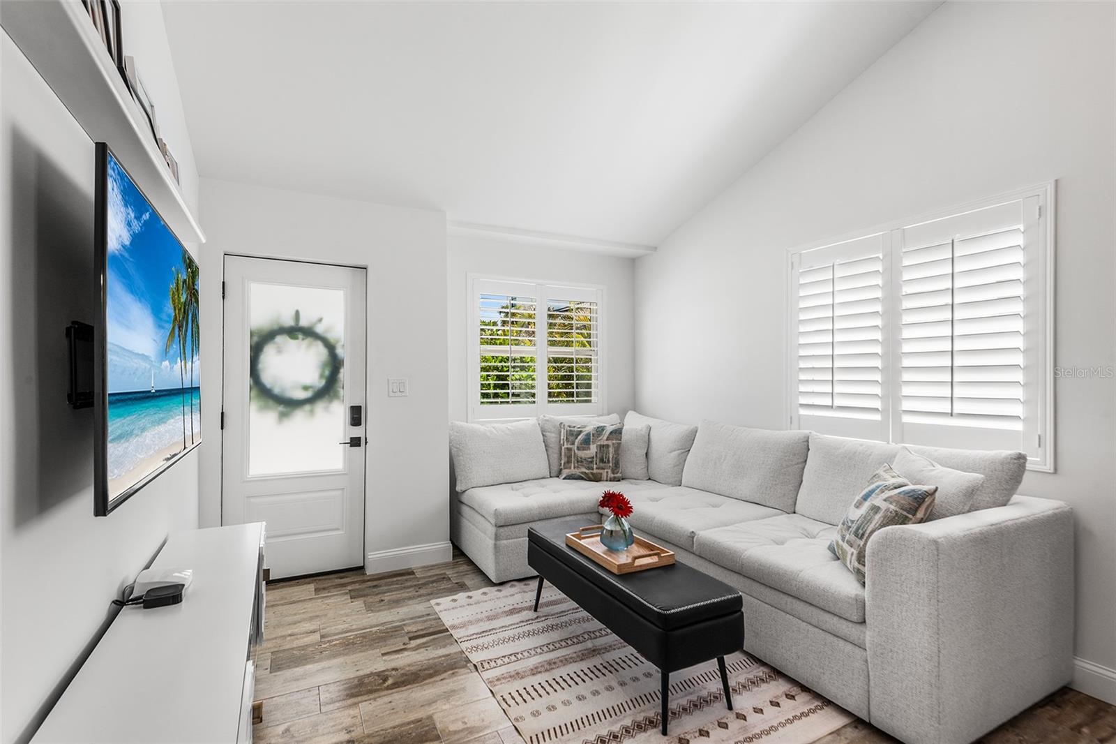 14024 N BAYSHORE DR, MADEIRA BEACH, FL — photo 5