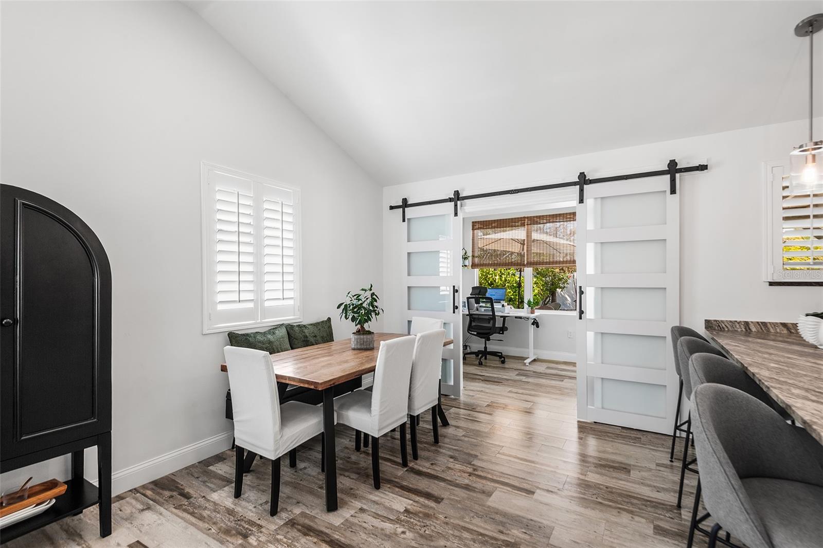 14024 N BAYSHORE DR, MADEIRA BEACH, FL — photo 9