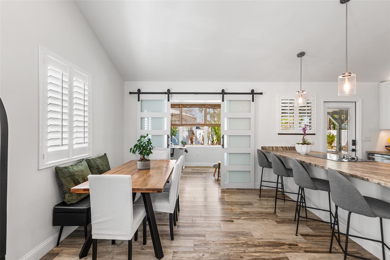 14024 N BAYSHORE DR, MADEIRA BEACH, FL — photo 10
