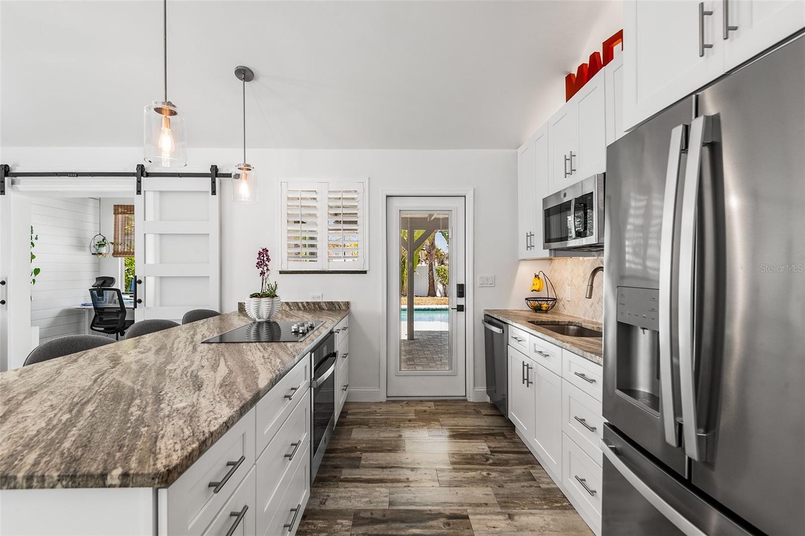 14024 N BAYSHORE DR, MADEIRA BEACH, FL — photo 19