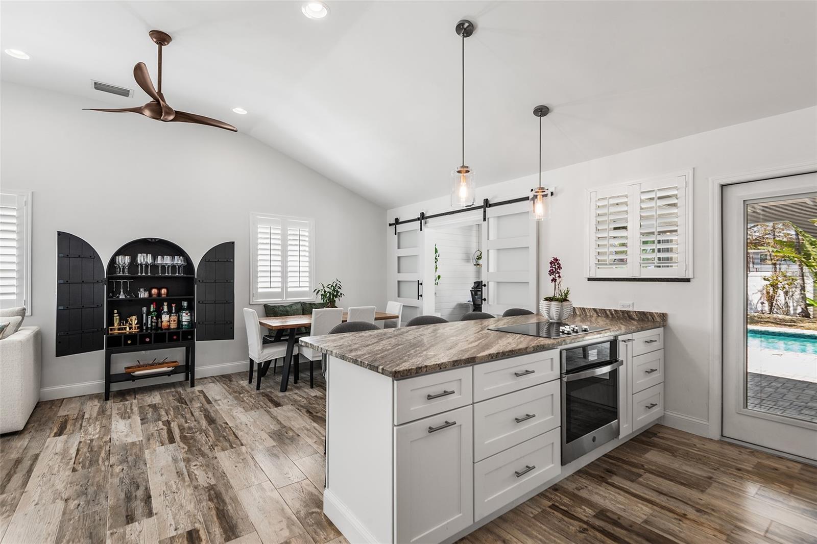 14024 N BAYSHORE DR, MADEIRA BEACH, FL — photo 20