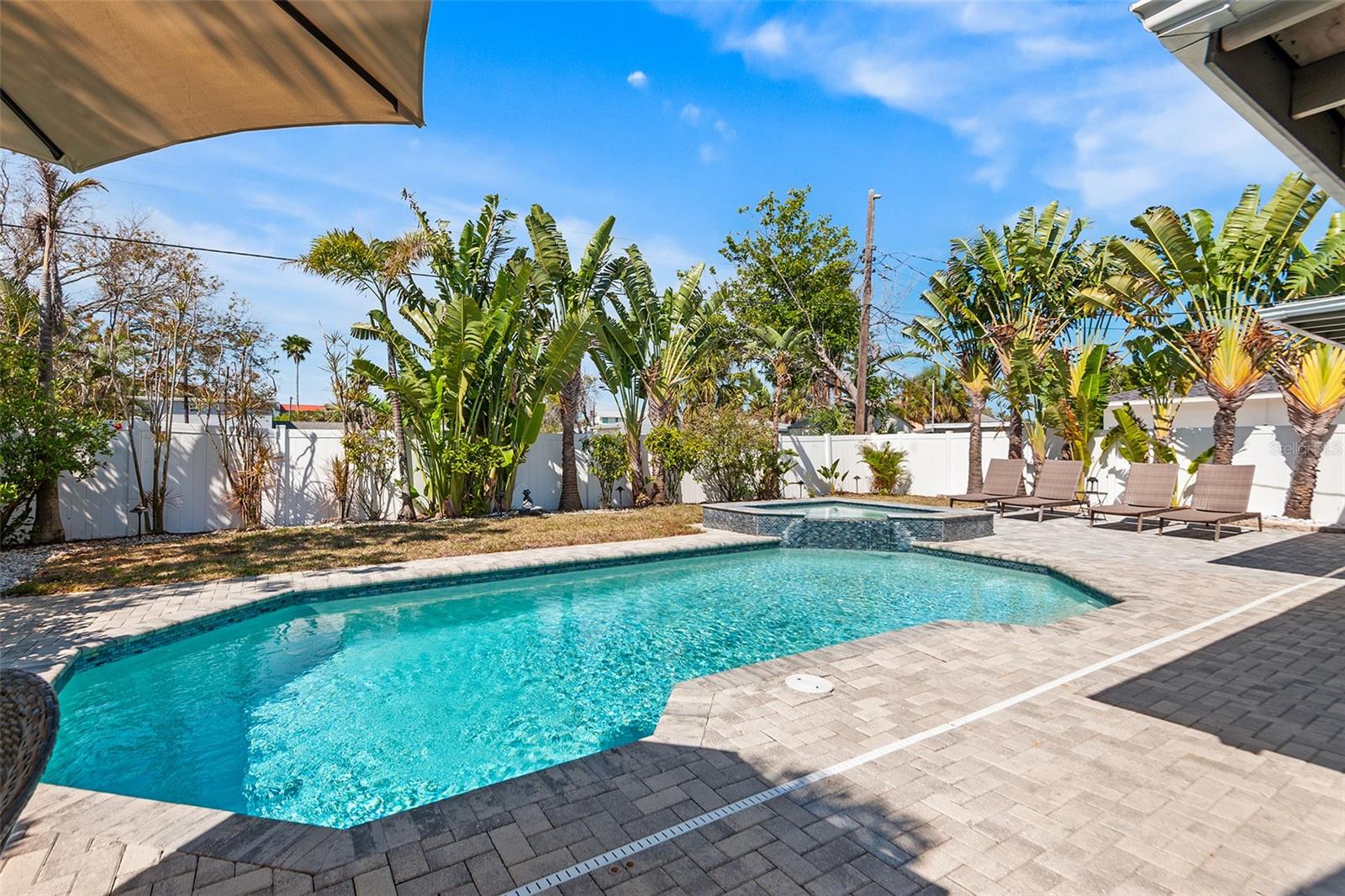 14024 N BAYSHORE DR, MADEIRA BEACH, FL — photo 37