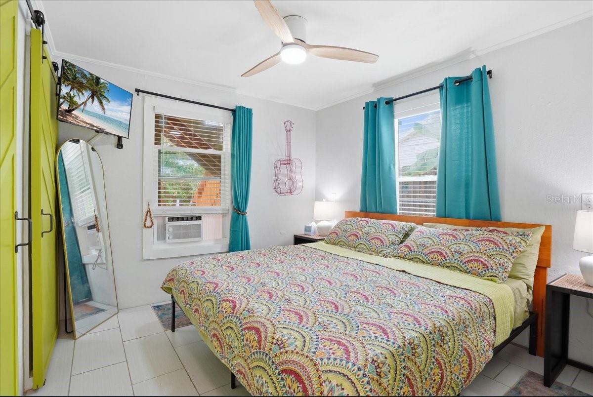 130 86TH TER, TREASURE ISLAND, FL — photo 40