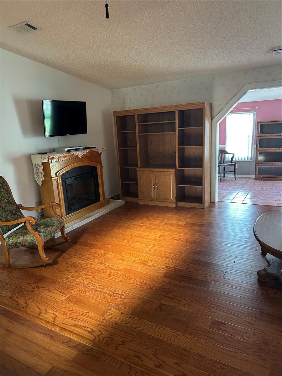 907 ORCHID ST, LADY LAKE, FL — photo 11