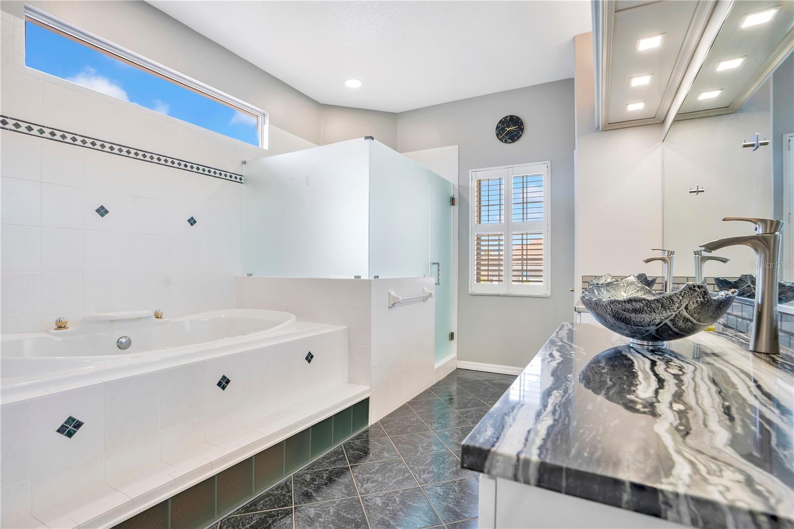 934 SYMPHONY ISLES BLVD, APOLLO BEACH, FL — photo 20