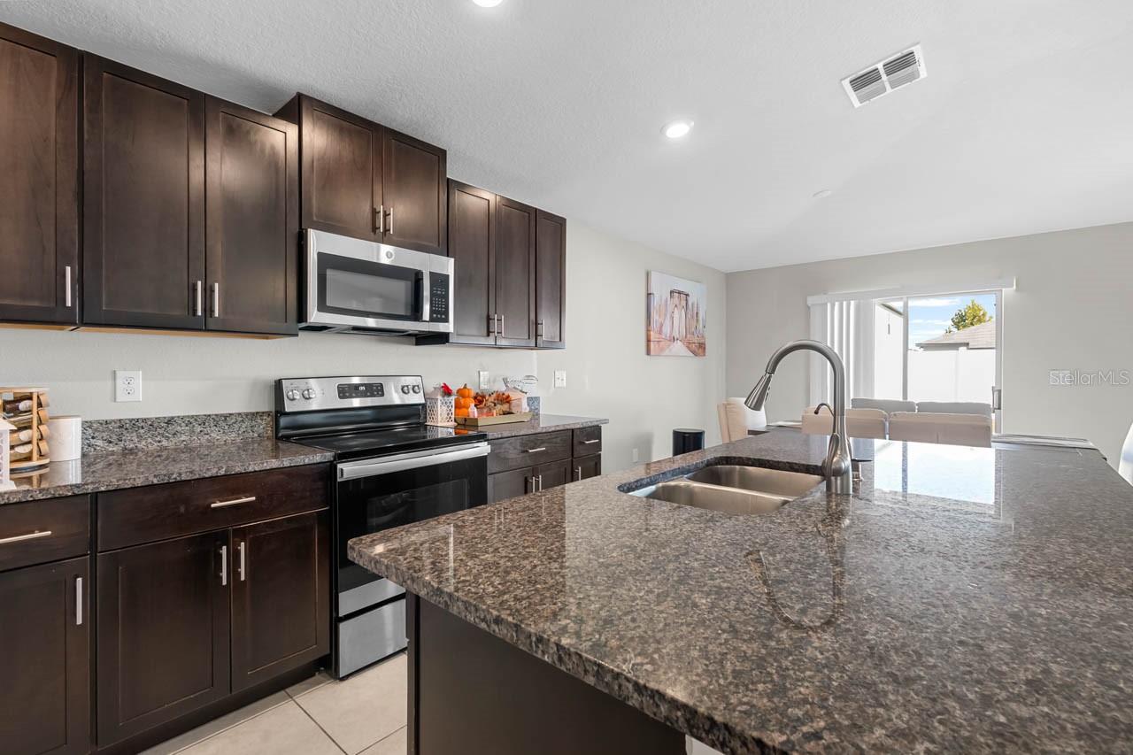 889 CALICO SCALLOP ST, RUSKIN, FL — photo 8