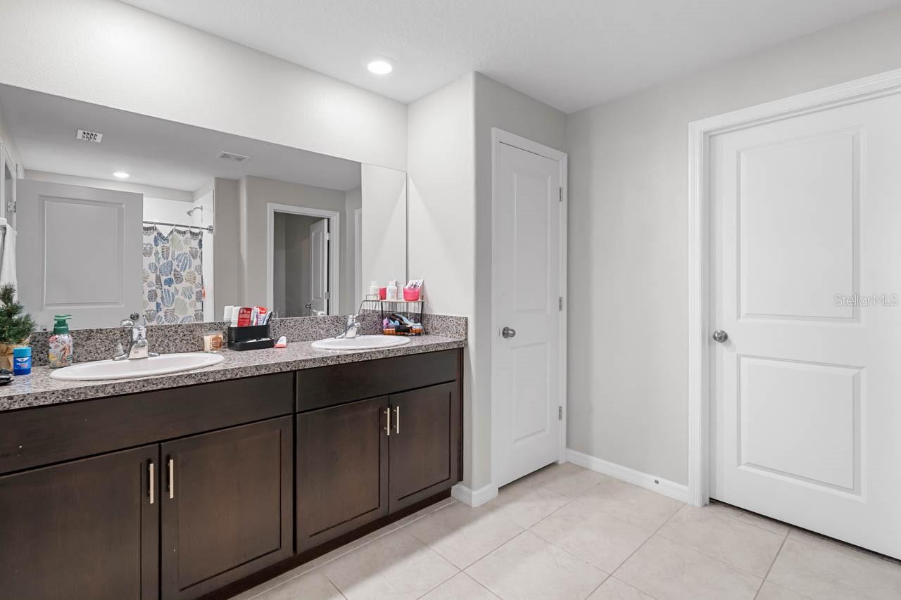 889 CALICO SCALLOP ST, RUSKIN, FL — photo 11
