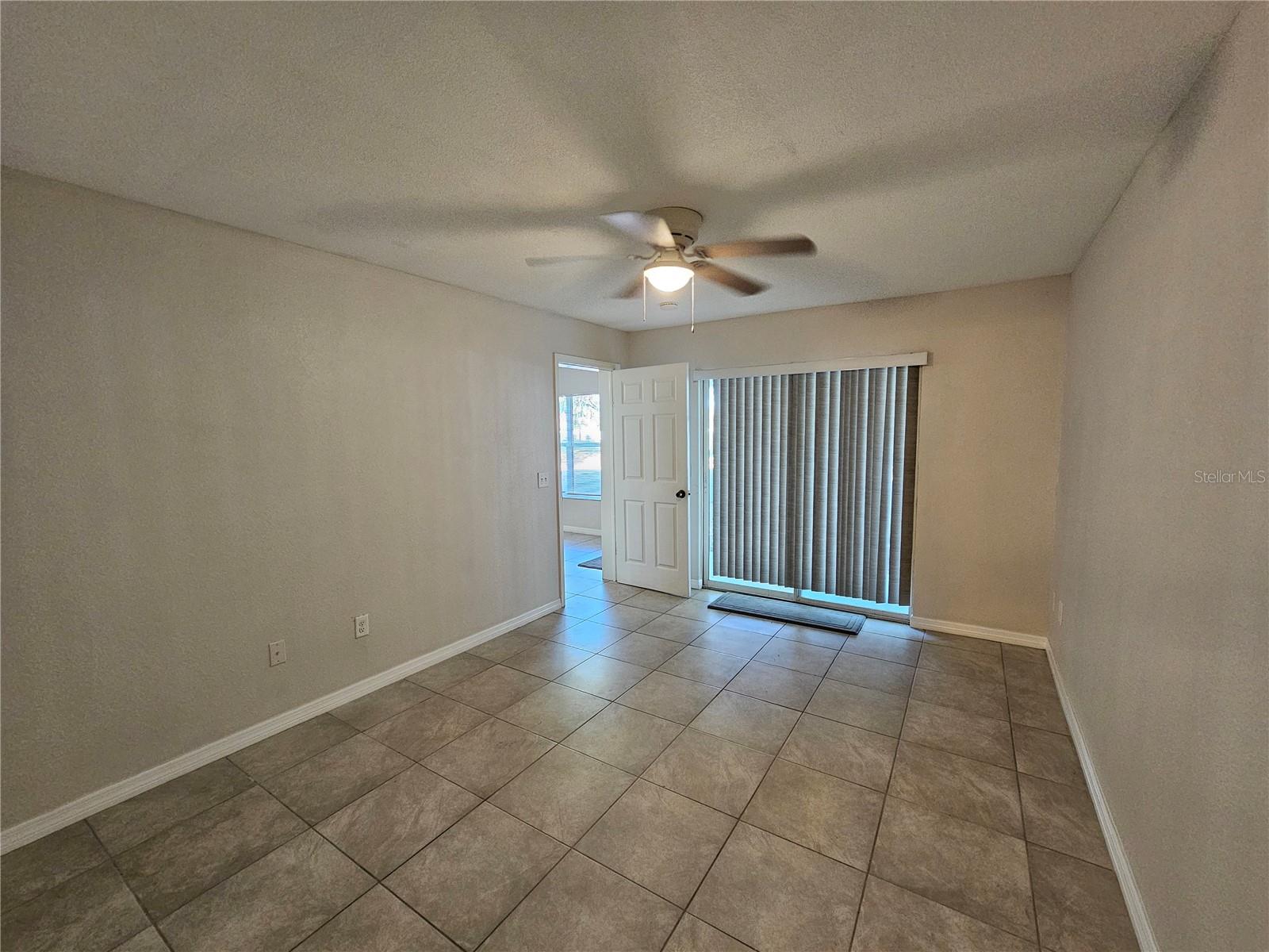 8200 FAIRWAYS CIR #B102, OCALA, FL — photo 14