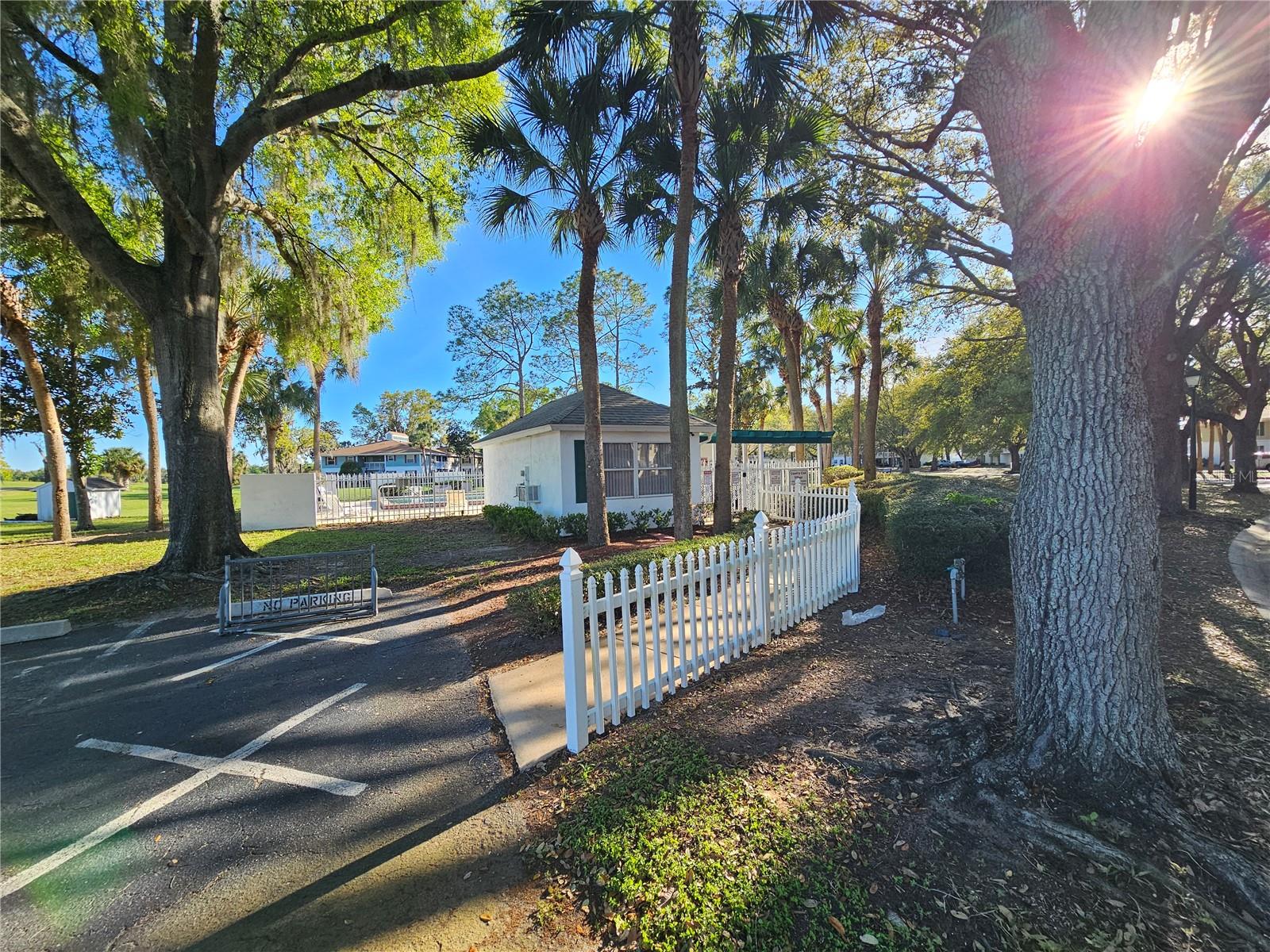 8200 FAIRWAYS CIR #B102, OCALA, FL — photo 15