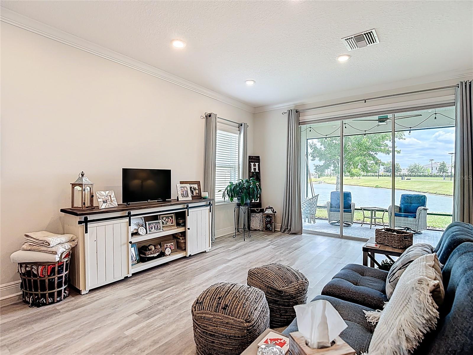30980 JAZZ LEAF PL, SAN ANTONIO, FL — photo 12