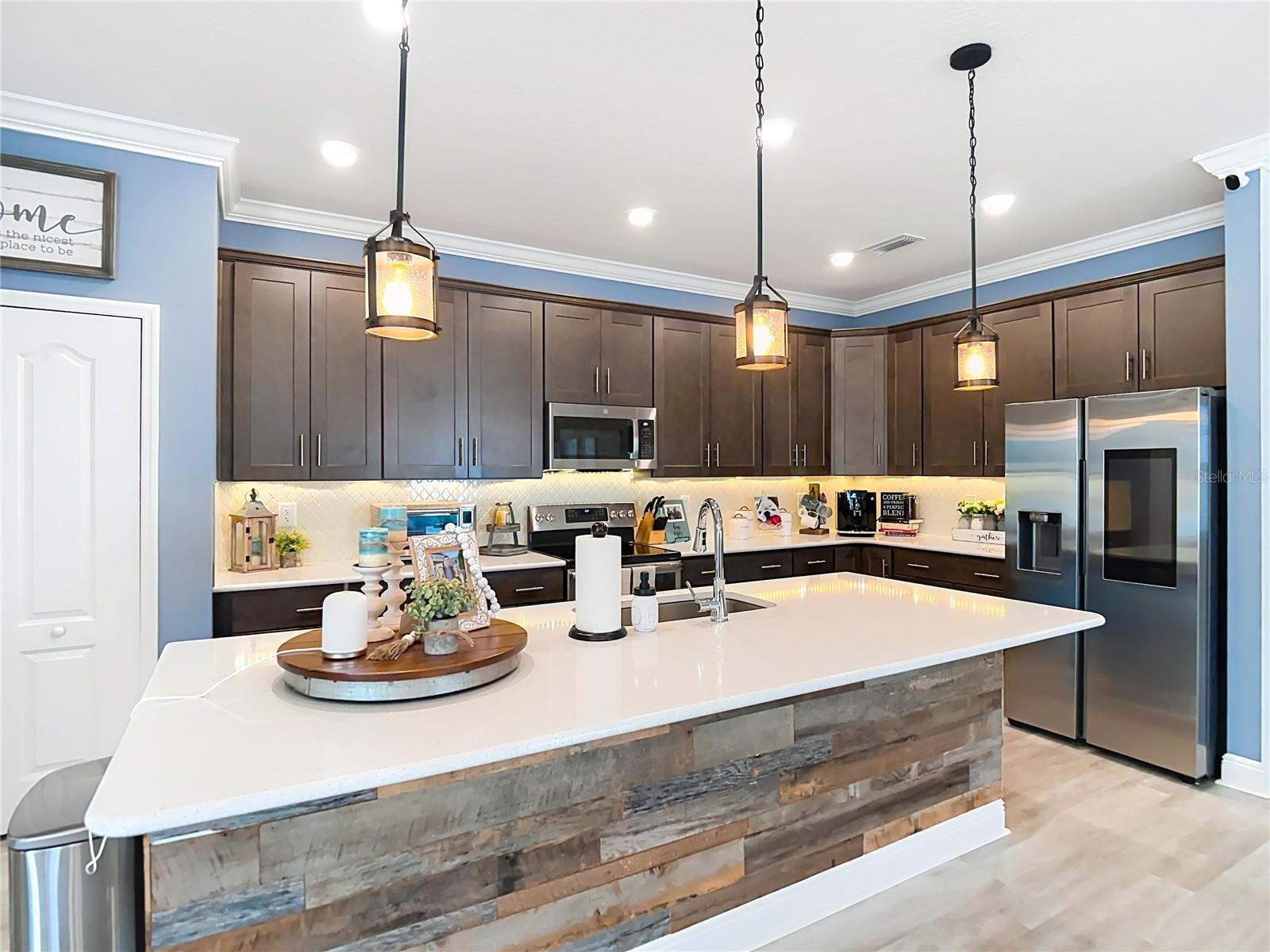 30980 JAZZ LEAF PL, SAN ANTONIO, FL — photo 18
