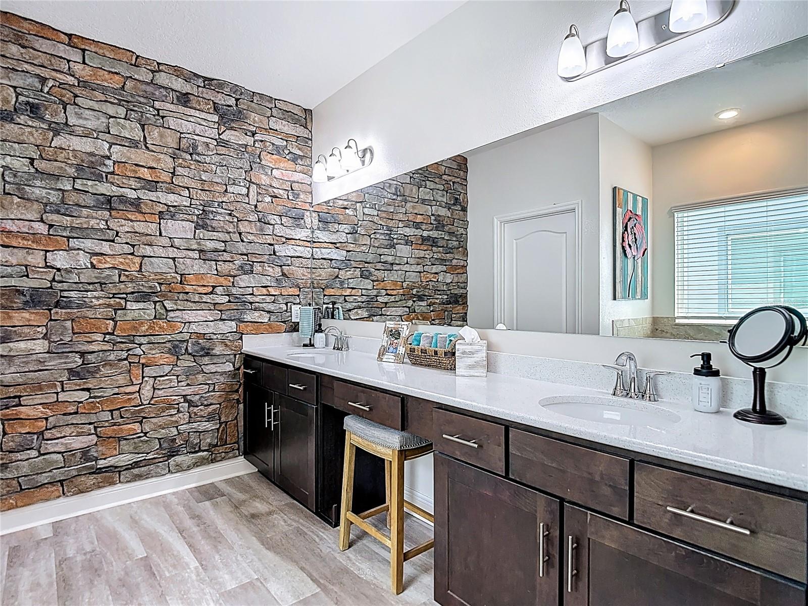 30980 JAZZ LEAF PL, SAN ANTONIO, FL — photo 23