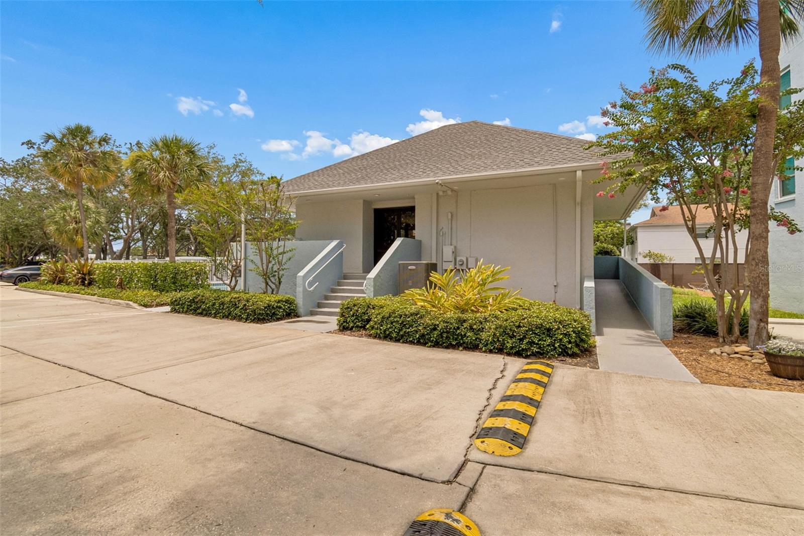 160 COLUMBIA DR #206, TAMPA, FL — photo 32