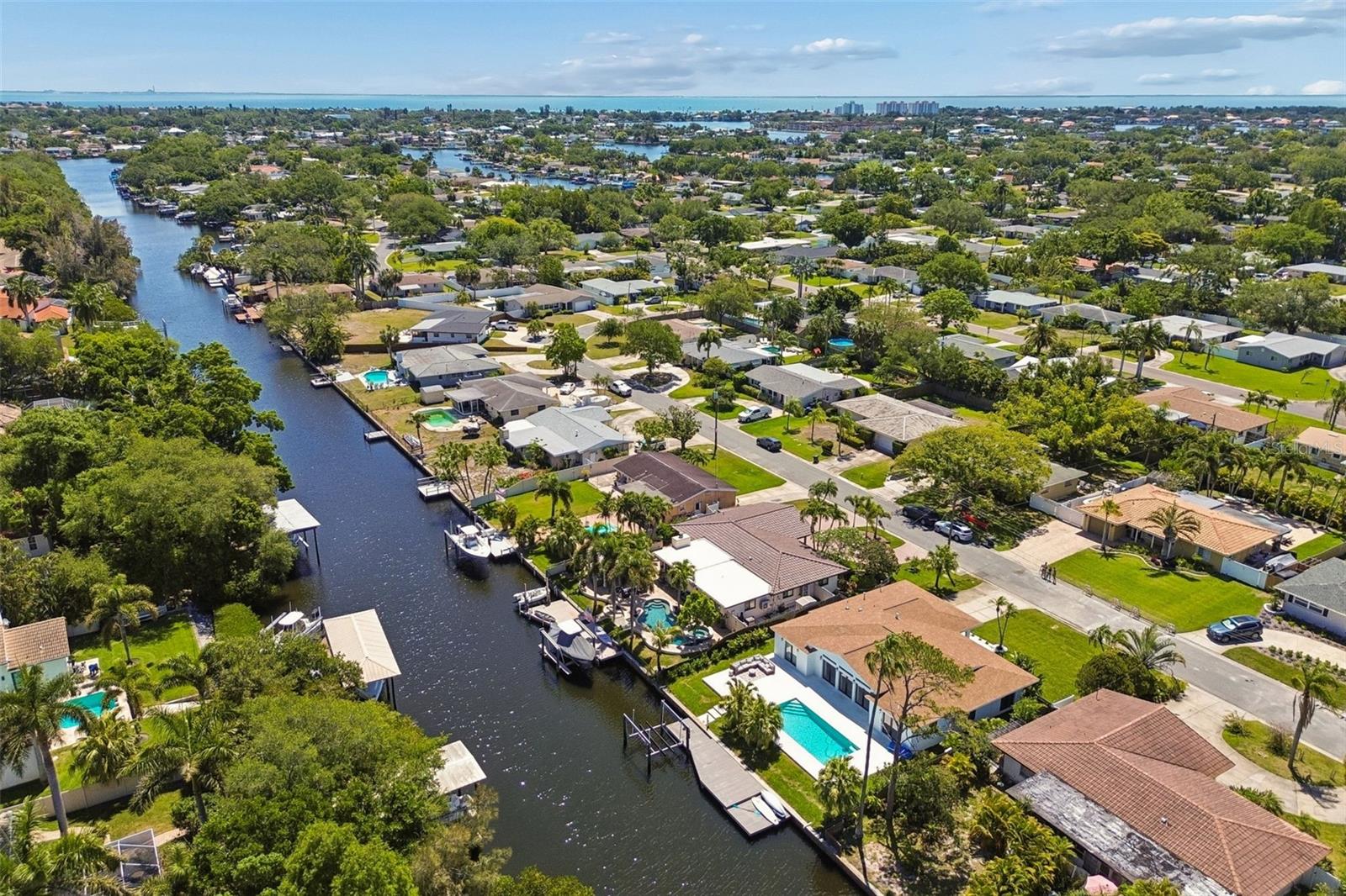 797 45TH AVE NE, ST PETERSBURG, FL — photo 44