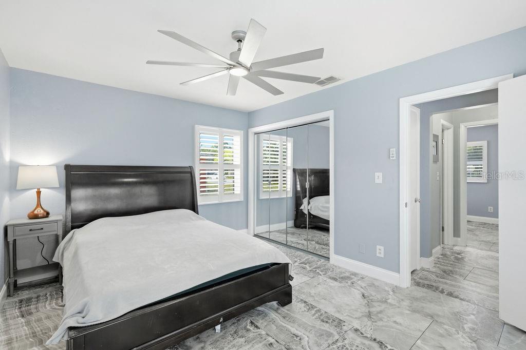 6901 17TH LN N, ST PETERSBURG, FL — photo 31