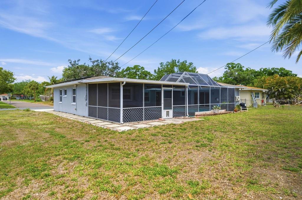 6901 17TH LN N, ST PETERSBURG, FL — photo 45