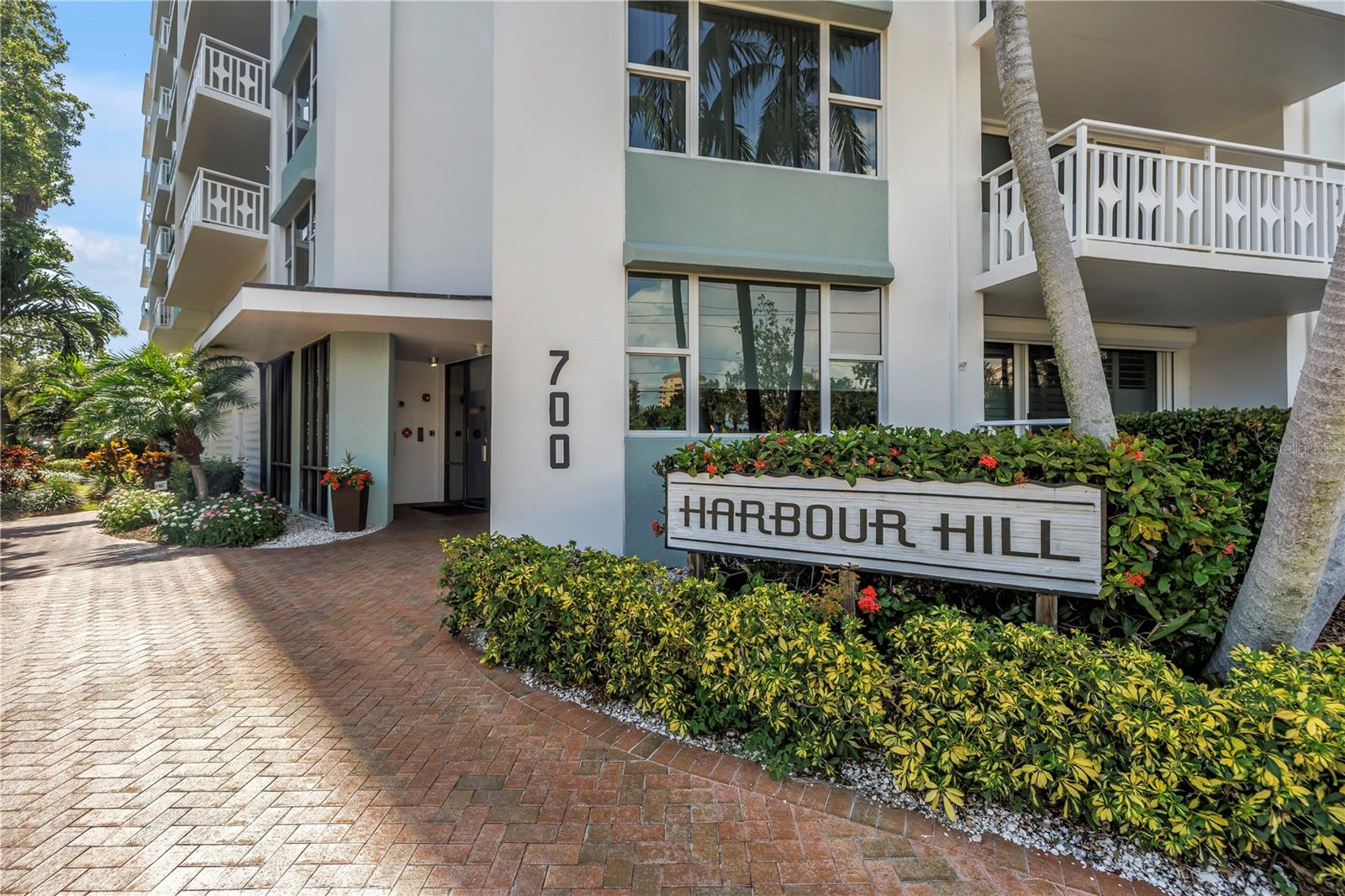 700 BEACH DR NE #708, ST PETERSBURG, FL — photo 2