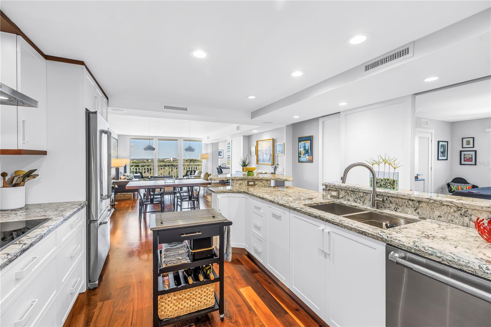 700 BEACH DR NE #708, ST PETERSBURG, FL — photo 21