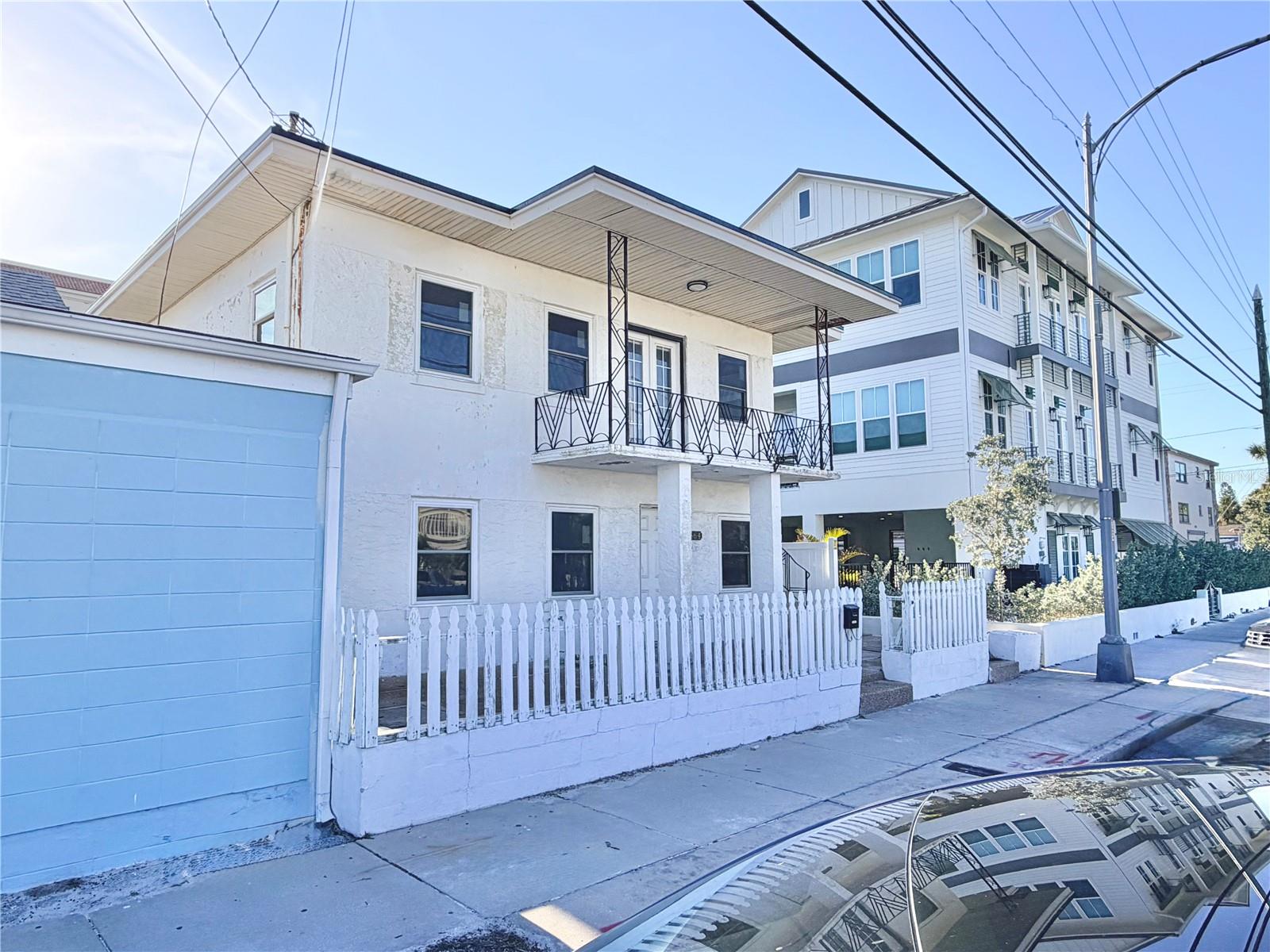664 MANDALAY AVE, CLEARWATER BEACH, FL — photo 4