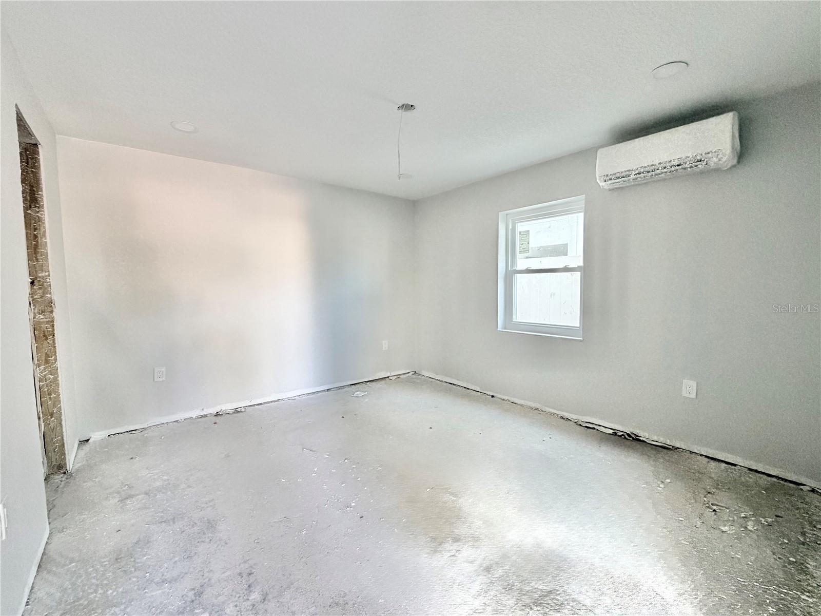 664 MANDALAY AVE, CLEARWATER BEACH, FL — photo 35